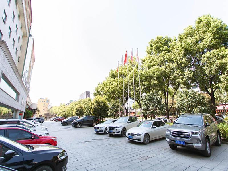 Vienna International Hotel Zhangjiajie Tianmen Mountain Exterior foto